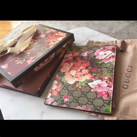 gucci bloom clutch bag replica|where to buy gucci bags.